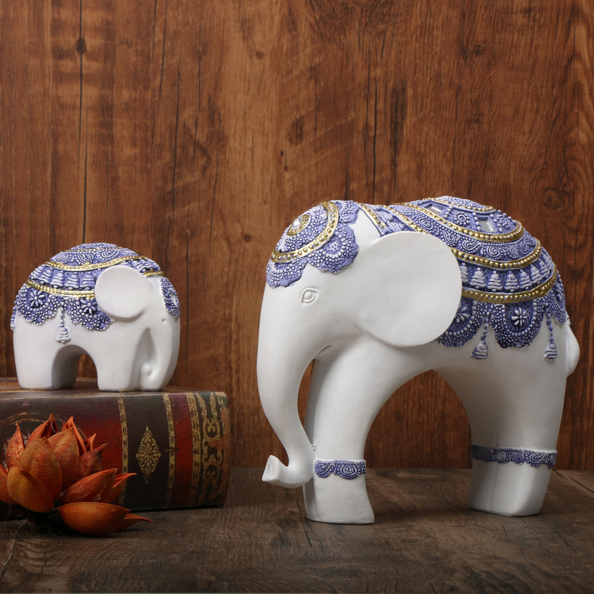 Blaue und weiße Elefanten-Skul – Home Decor On Sale Bewertung und Preis