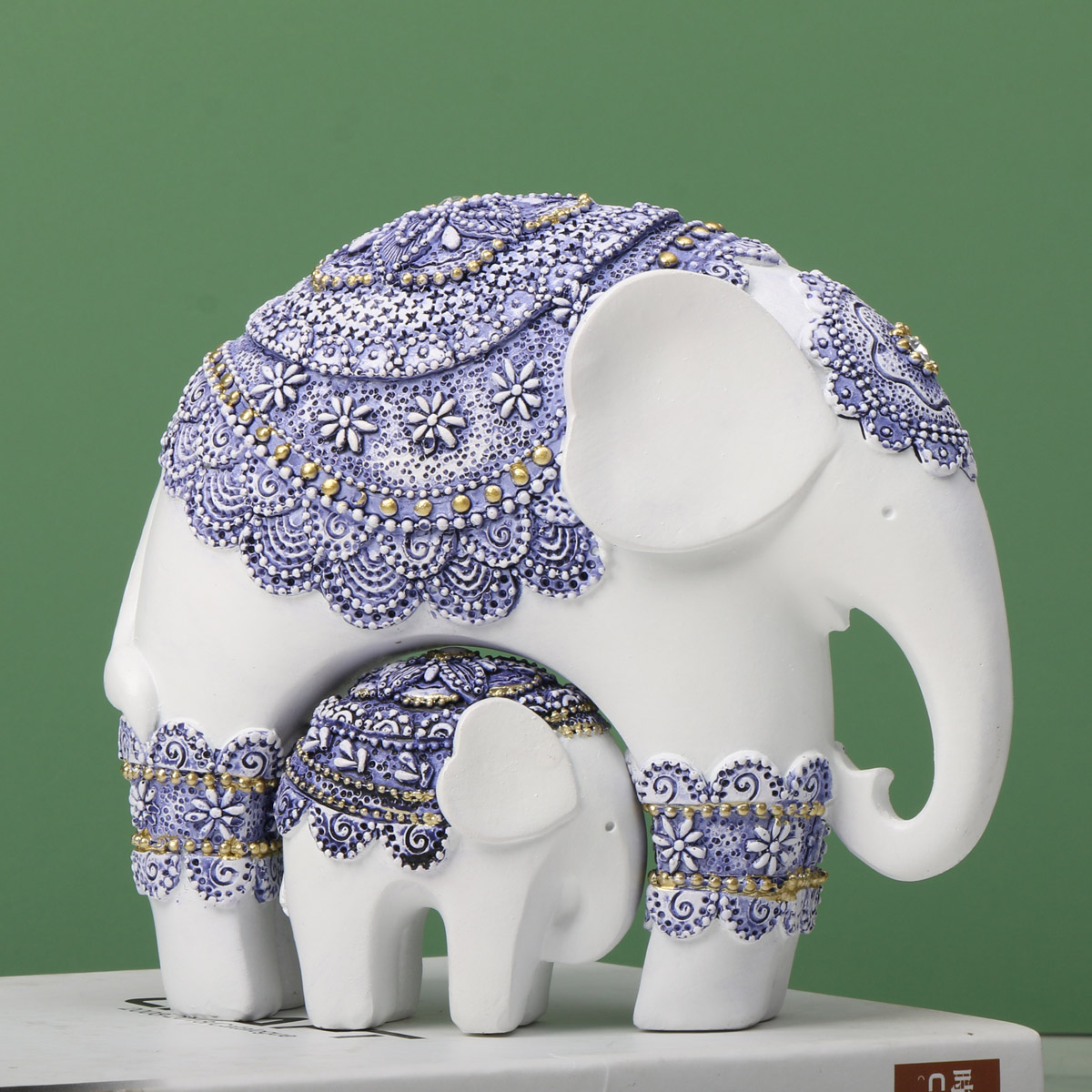 Blaue und weiße Elefanten-Skul – Home Decor On Sale Bewertung und Preis